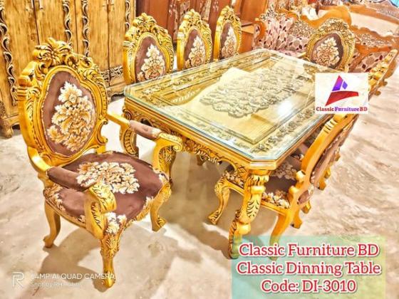 Classic Furniture BD Classic Dinning Table