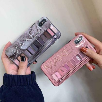 Eyeshadow palette case for phone